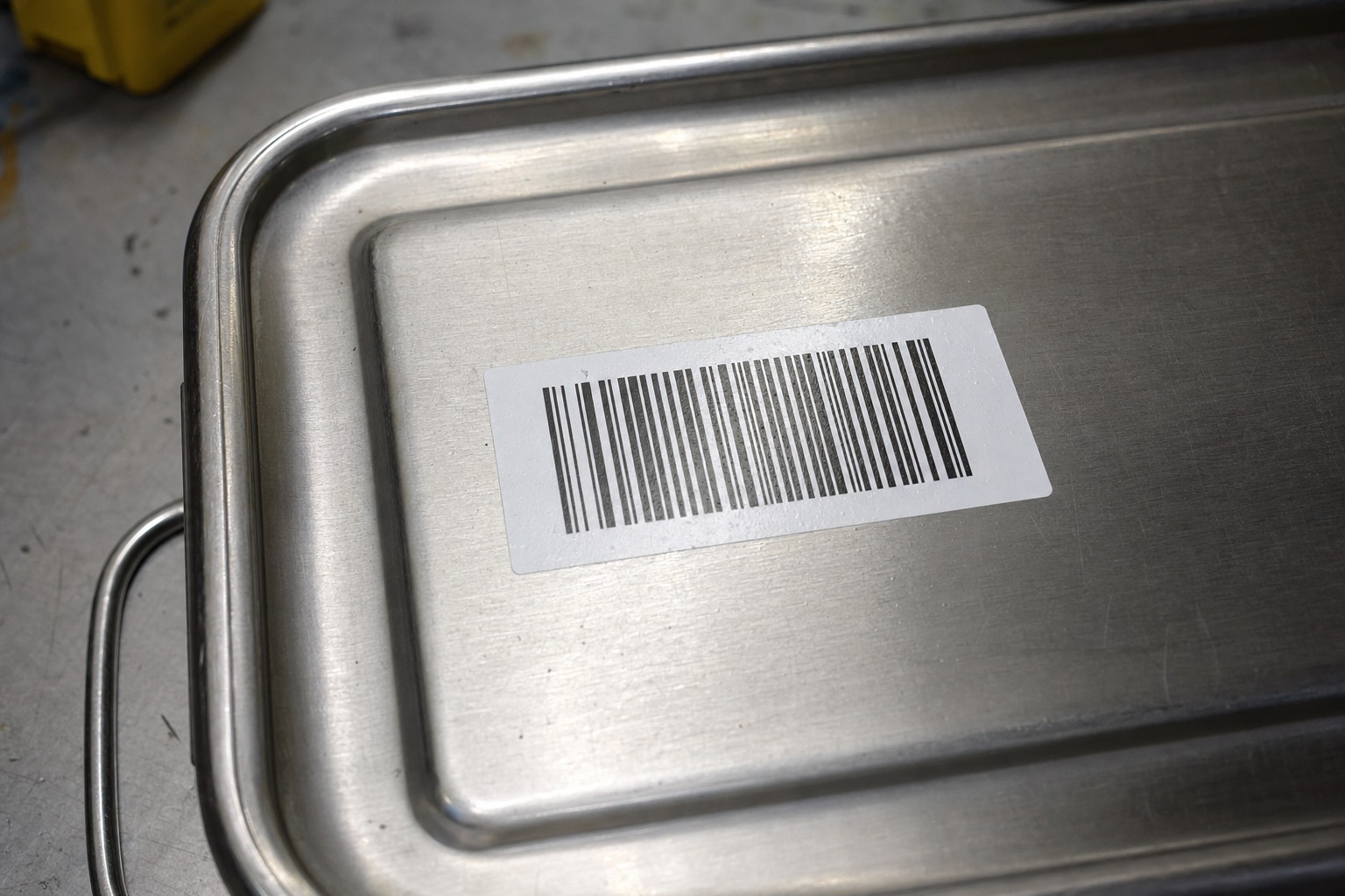 Tear Resistant Waterproof Labels for Surgical Instrument Trays